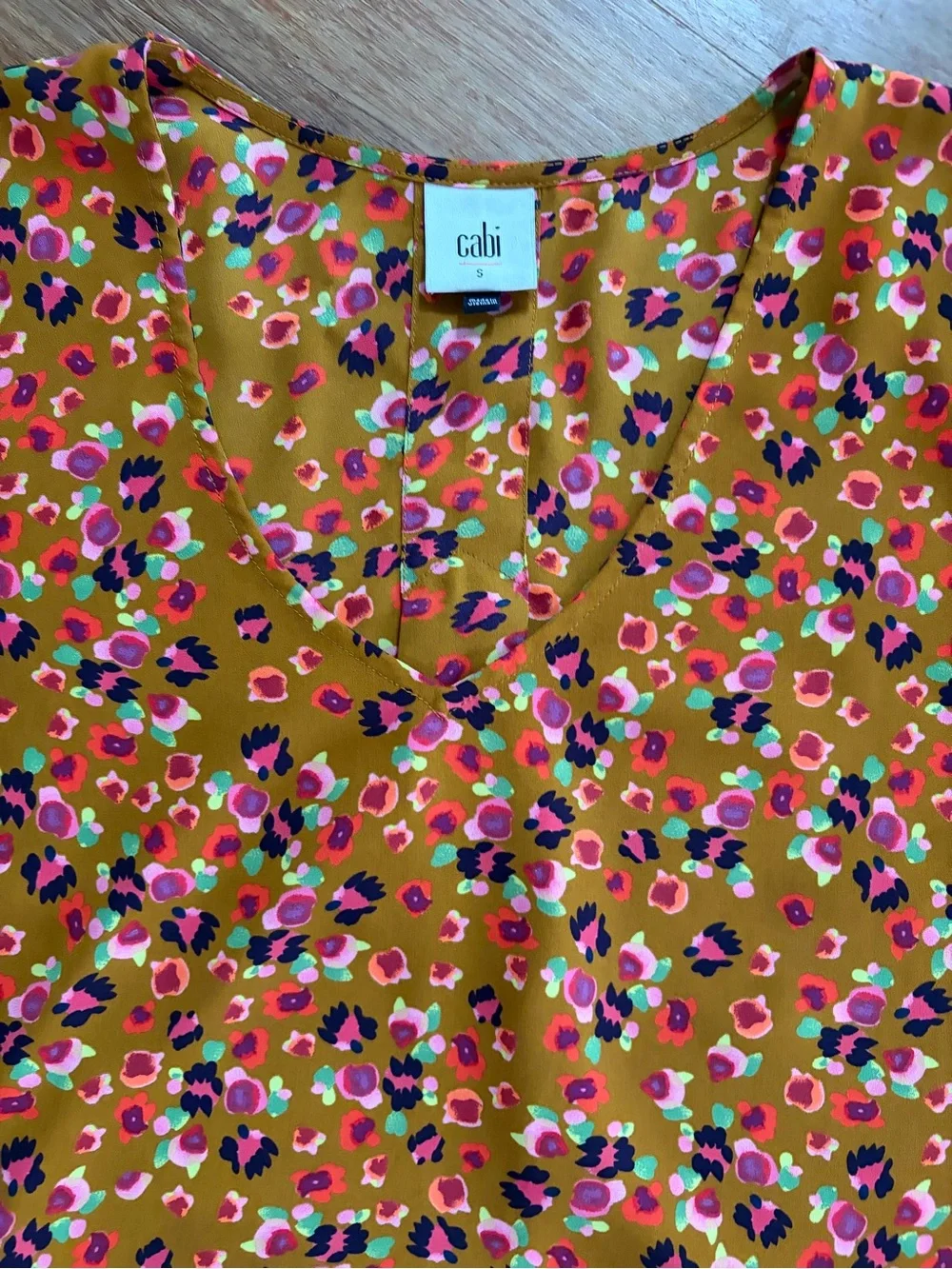 Cabi Burnished Blouse, sz S - Picture 3 of 5